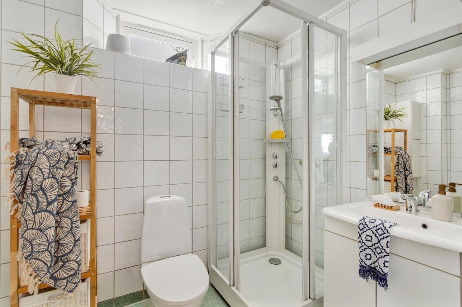 Appartamento Entire 2-bedroom With Private Entrance Near Centre *